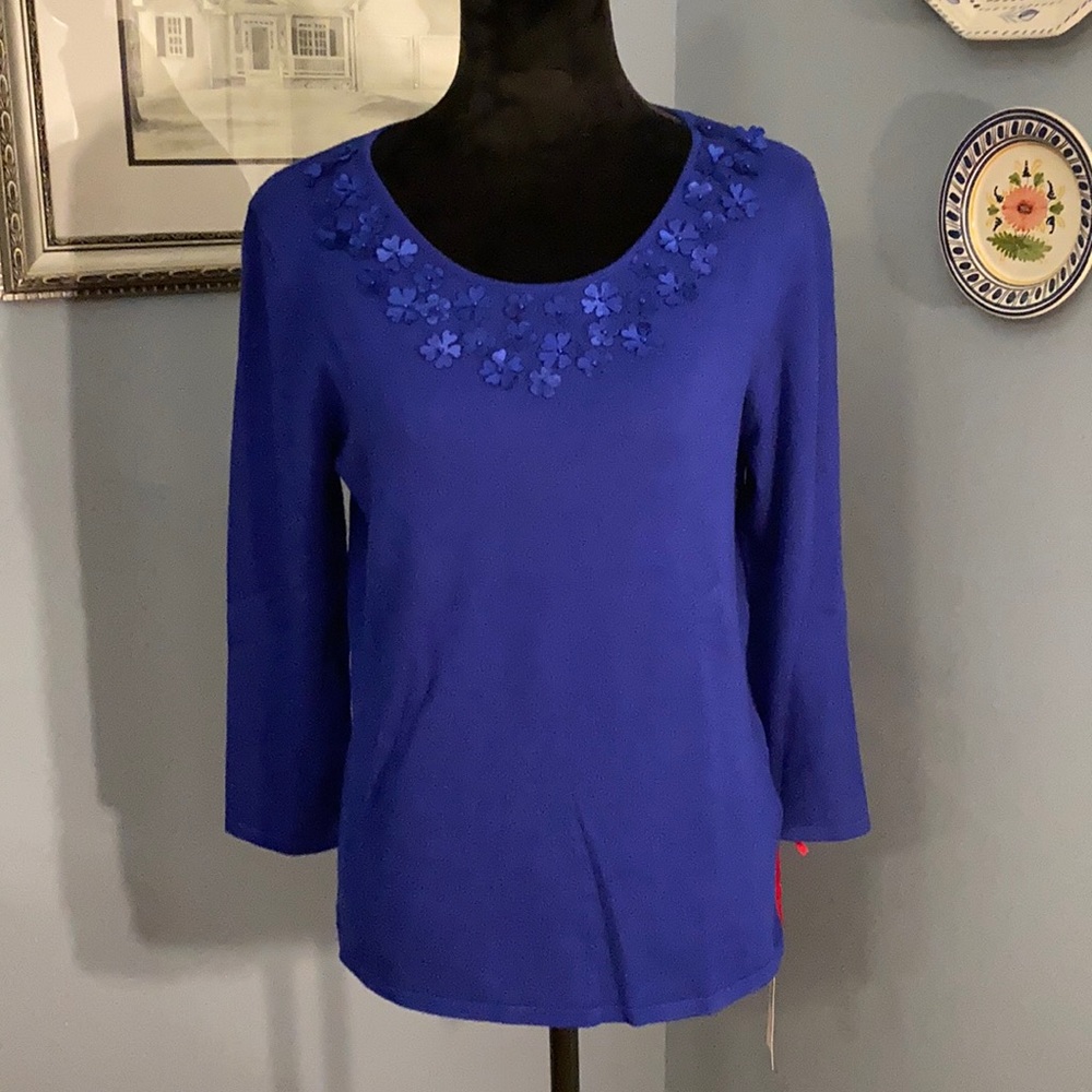 Blue Floral Neck Sweater
